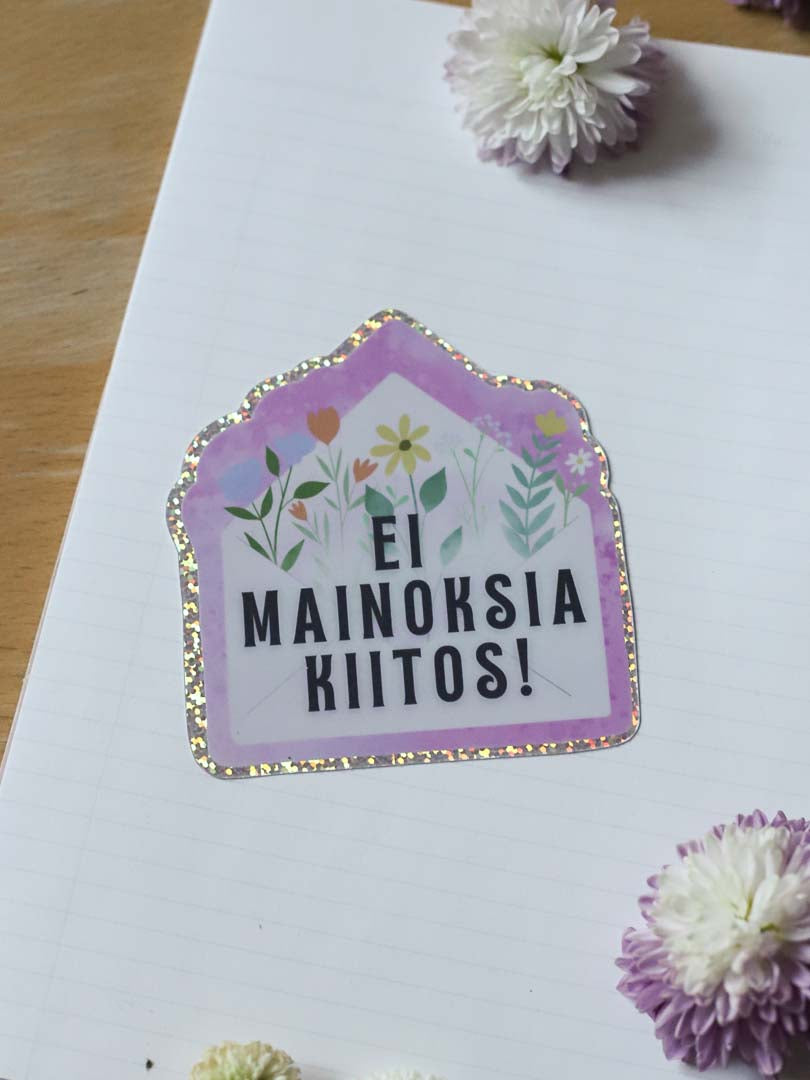 Ei mainoksia -tarra oveen tai postilaatikkoon pinkki kuori